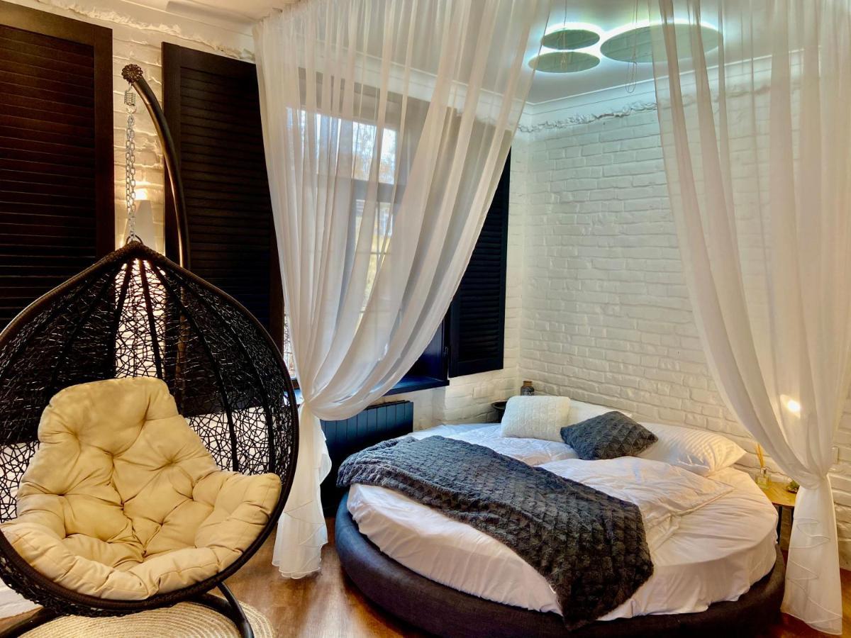 Romantic Apartment On Andriivskyi Kiew Exterior foto