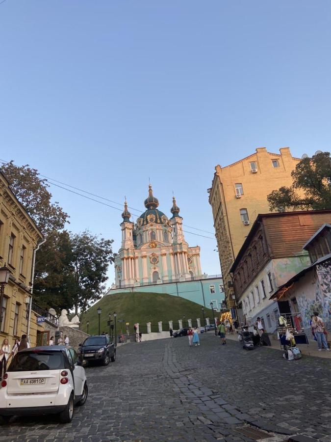 Romantic Apartment On Andriivskyi Kiew Exterior foto